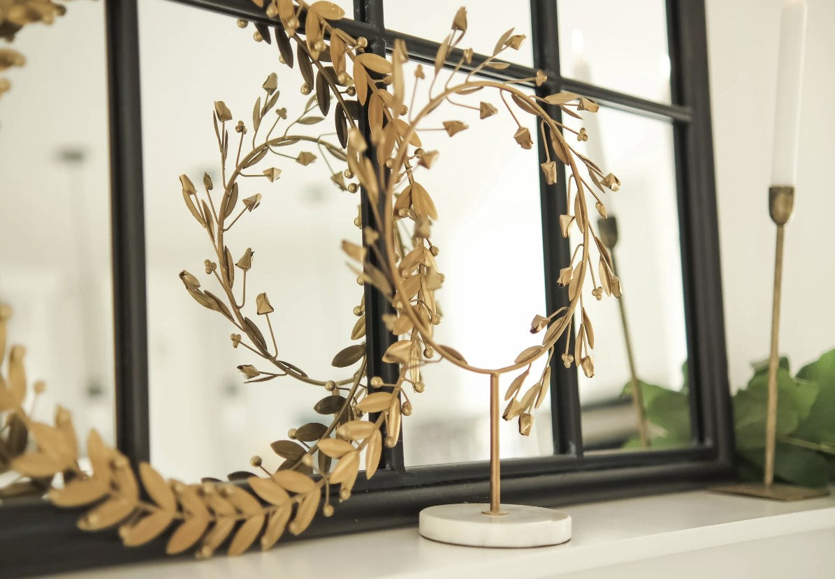 Athenos Wreath on Stand